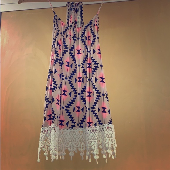 Colorful tank - Picture 1 of 2